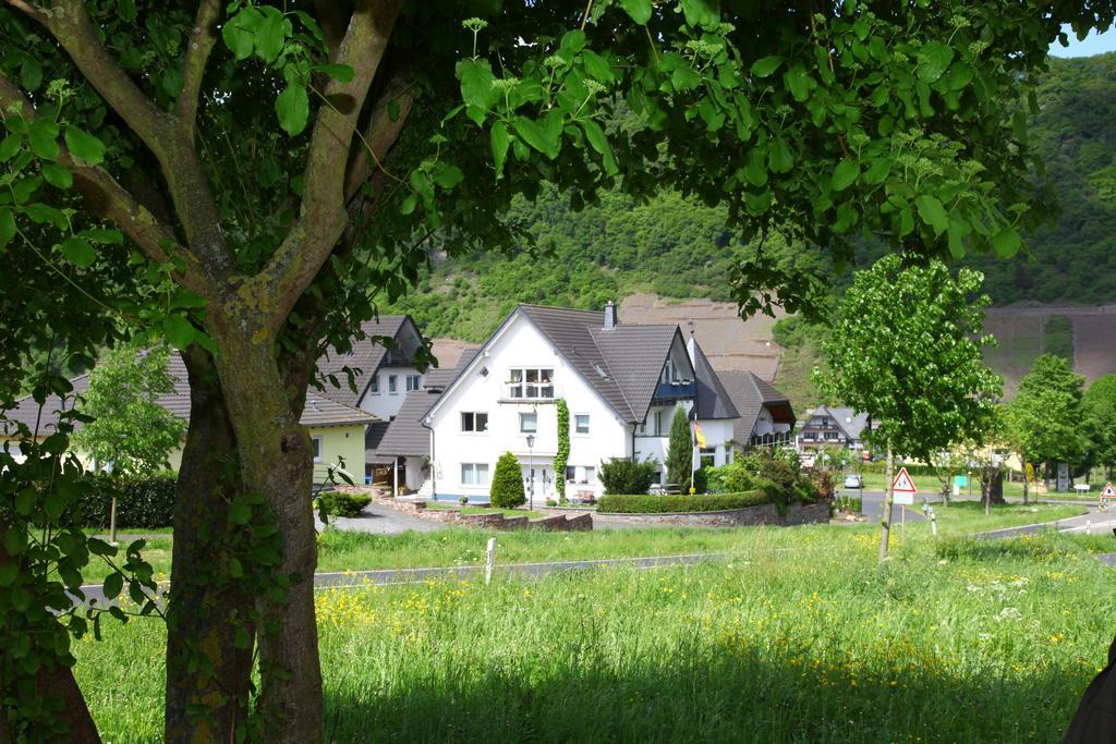 Familie Ernst * Bruttig-Fankel
